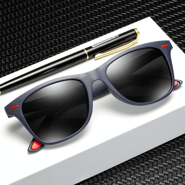 Men Classic Polarized Sunglasses